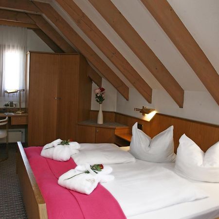 Hotel Mohren Ochsenhausen Екстер'єр фото